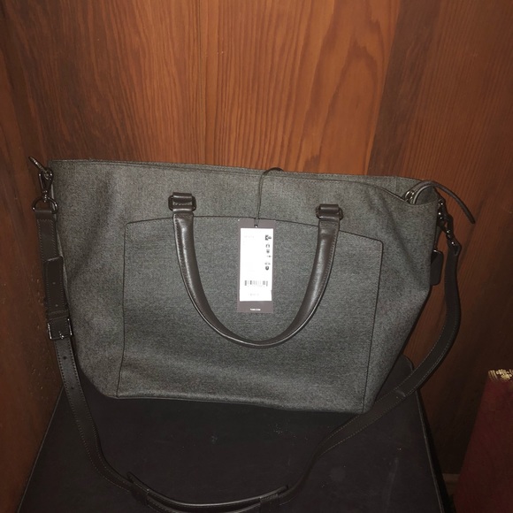 More purses - Picture 2 of 8